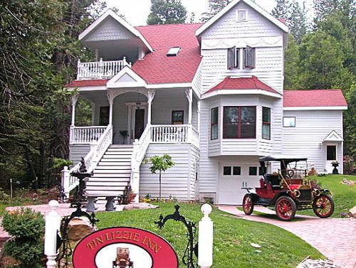 Tin Lizzie Inn Fish Camp Exterior photo